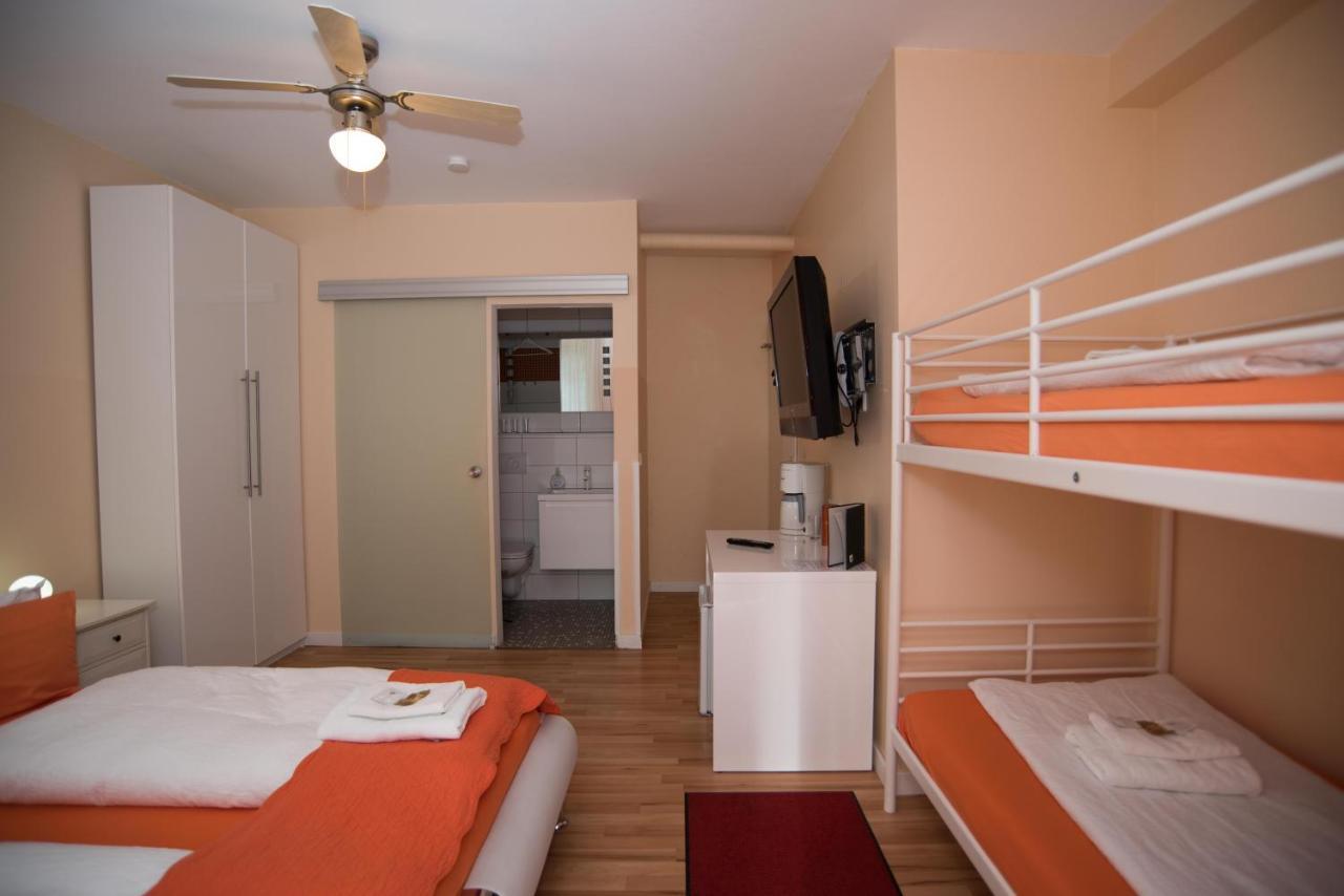 Gasthof City Gasthaus Pension Berlin 2*