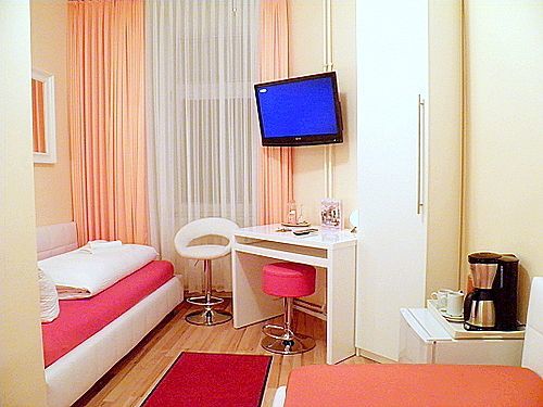 Gasthof City Gasthaus Pension Berlin 2*